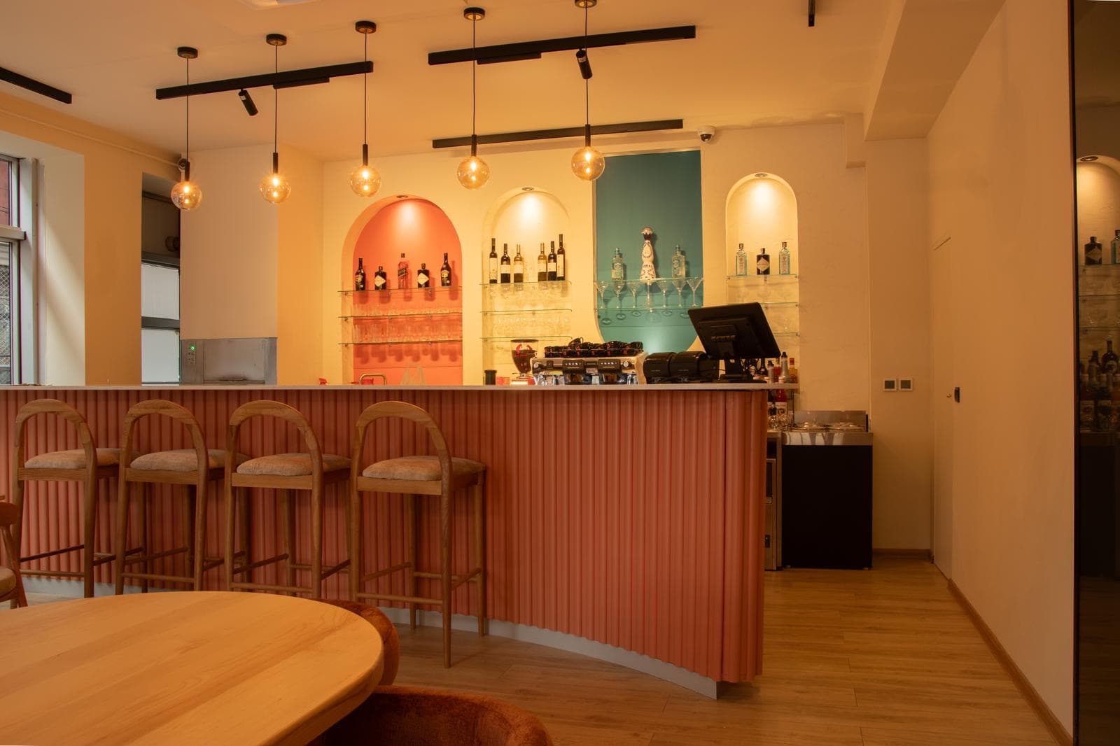 Alveto Interior